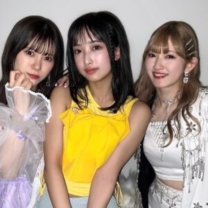 Erina Ikuta Instagram - 7年ぶりにシャッフル曲の抽選に当たった！
⁡
川村あやのちゃん
北原ももちゃんと「壊れない愛がほしいの」を
歌わせて頂きました！！
⁡
大好きな新垣里沙さんのパート嬉しかった！！
⁡
#morningmusume24 #モーニング娘24 #helloproject #えりぽんかわいい #生田衣梨奈のVSゴルフ5 #生田衣梨奈 #ootd #l4l #love #ゴルフ女子 #アンジュルム #ANGERME #川村文乃 #OCHANORMA #北原もも #7air