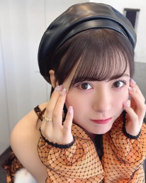 Erina Ikuta Instagram - いつか争う事ない優しき時代が
この世界中包み込むさ
⁡
⁡
歌詞良すぎて
この前本番中泣きそうになった🥲
⁡
#morningmusume24 #モーニング娘24 #helloproject #えりぽんかわいい #生田衣梨奈のVSゴルフ5 #生田衣梨奈 #ootd #l4l #love #ゴルフ女子 #オレンジ