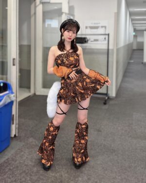 Erina Ikuta Instagram - 全身撮ってみた♡⃛
テーマはギャルです！
⁡
春ツアー初めての
がんばっていきまっしょいを添えて！
⁡
#morningmusume24 #モーニング娘24 #helloproject #えりぽんかわいい #生田衣梨奈のVSゴルフ5 #生田衣梨奈 #ootd #l4l #love #ゴルフ女子 #初日 #ドキドキ