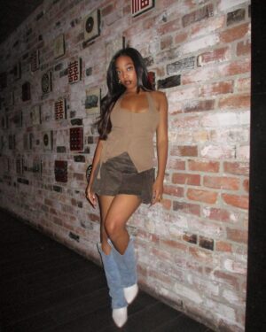 Eris Baker Instagram - 18 !