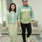 Errina GD Instagram - Diera series family set dengan nuansa warna sage, ready for you 💚 Shop Us Now : Shopee “Lenshan.id” Tokopedia “Lenshan” Whatsapp “081188811183” Happy Shopping ❤️ #batikmodern #coupleset #familyset #stylewithlenshan