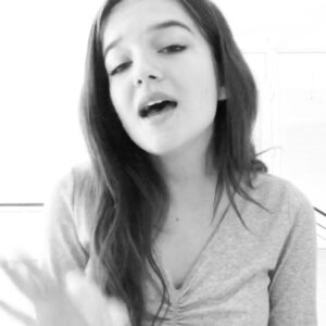 Erza Muqoli Instagram - This song...❤️ @jessiej
