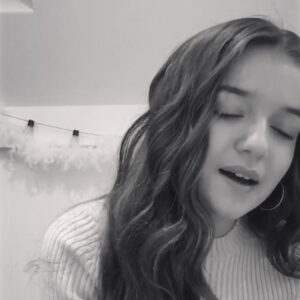 Erza Muqoli Instagram - ...sunday🎹 
J-55 avant le début de la tournée ! Qui sera là ?🤩