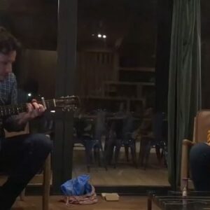 Erza Muqoli Instagram - De belles choses se préparent...🎶
@vianneymusique