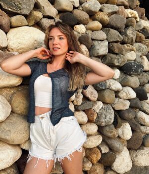 Eslem Akar Instagram - 🩵
