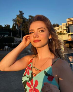 Eslem Akar Instagram - 🌸🌷🌺