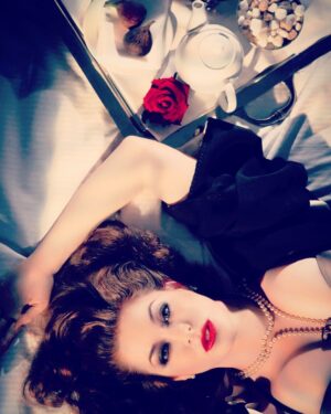 Esmé Bianco Thumbnail - 13.2K Likes - Top Liked Instagram Posts and Photos