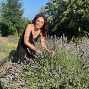 Esra Kızıldoğan Instagram - Lavanta hasatı🌾