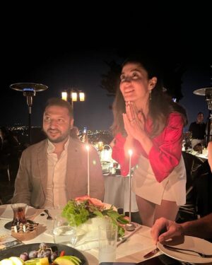 Esra Şengünalp Instagram - Selam sana 33!
14.05.22