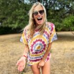 Estelle Lefébure Instagram - « Le rire , c’est le soleil ; il chasse l’hiver du visage humain .» Victor Hugo #rire #joie #bonheur #happiness #laugh #lovelife #orahe