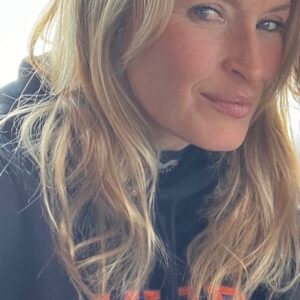 Estelle Lefébure Instagram - « Take time to make your soul happy ».

#happiness 
#nonegativevibes