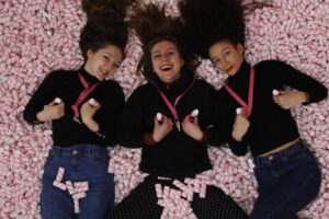 Eubha Akilade Instagram - Would like to go back to swimming in a pool of polystyrene sweets with my pals pls