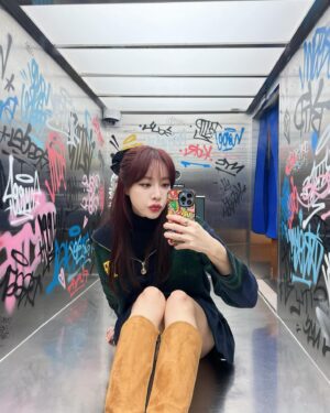 Eun Ji Instagram - 유나리랑 @u.nalee