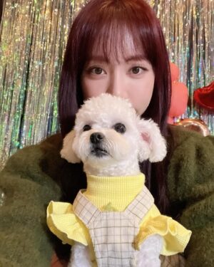 Eun Ji Instagram - 쌀밥이랑 함께한 8주년 축하하기! 호호💝 
(라렌아.... 넘 부담스럽네?🤭🥰)
