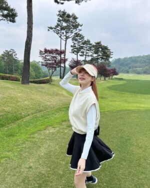 Eun Ji Instagram - 하하하하호호호 즐겁따 !⛳️