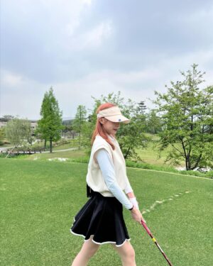Eun Ji Instagram - 하하하하호호호 즐겁따 !⛳️