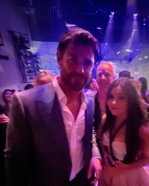 Eva Ariel Binder Instagram - Some of my favorite highlights of last nights Extraction 2 Premiere! Thank you so much @netflix and @agbofilms for @agbofilms for inviting me! The movie was PHENOMENAL!!! I had such a great time, and met so many cool people! Great job everyone at @imncreative the sound was amazing :) @pit_shepherds_palace @karolinanewall @mark.binder @adam_bessa @chrishemsworth @maximilianpiazza @nakedmoleratenthusiast @jocelyn_biga  #extraxtion2