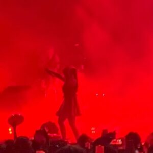 Eva Ariel Binder Instagram - I had the most MAGICAL MYSTICAL NIGHT at the Trilogy Tour at the Kia Forum. OH MY GOD. AHHHHH anyway :) I LOVE YOU MELANIE!!!!!! #crybaby #trilogytour #melaniemartinez #k12 #portals #kiaforum #tour #concert @littlebodybigheart … ignore my screaming lol