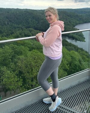Eva Habermann Instagram - Wir sind bei Harzdrenalin 😃

#harzdrenalin #harz #power #girl #nature #actress #evahabermann #picoftheday #photooftheday 

@annaschubertsport