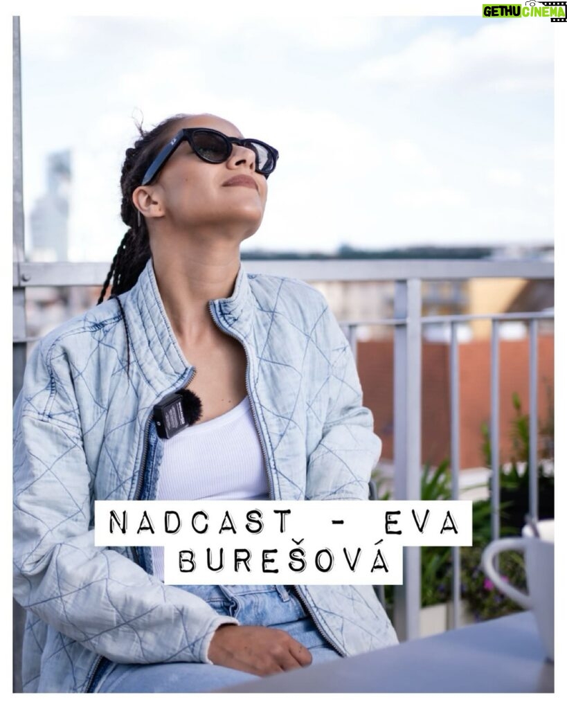 Eva Burešová Instagram - Ahoj! Byla jsem hostem Nadcastu, kde jsme si moc hezky popovídali. Jestli budete chtít trochu relaxu, tak si nás pusťte do uší třeba na Spotify nebo i s videem na YouTube ❤️ #nadcast #evaburesova