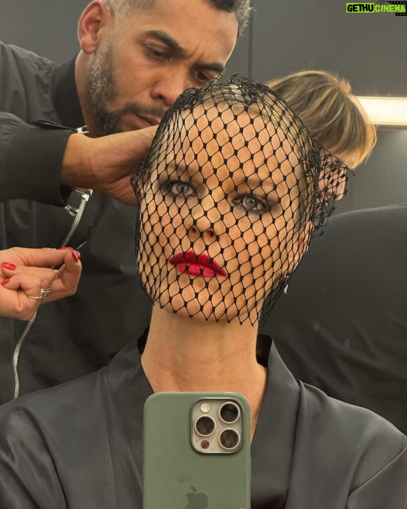 Eva Herzigová Instagram - DOLCE&GABBANA FW 24 Thank you Domenico and Stefano for having me walk the show and Karl Templer, Pat and Guido for making me look this foxy! @dolcegabbana @patmcgrathreal @guidopalau #karltempler @dmanagementgroup @mrsvoguester