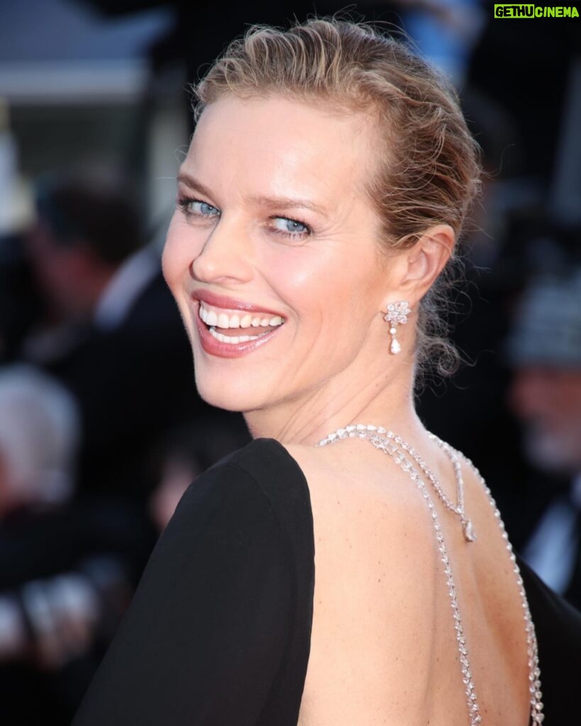 Eva Herzigová Instagram - At Festival de Cannes for Le comte de Monte Cristo Thank you for all your love ❤️Saint Laurent by @anthonyvaccarello CHOPARD by @chopardbycaroline My glam team @clementlomellini @bentalbott @tiinaroivainen @paintedbyjools Merci to my kindest agent @zzotalents @veroniquerampazzo ❤️