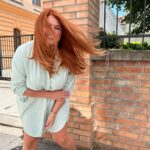 Eva Kramerová Instagram - 🐍Ak po tejto fotke nebooknem nejakú veľkú reklamu na vlasy tak už nikdy😀😭🌟💁🏼‍♀️💸 @mighty_maiky @sanctuary_by_mario #hair#ginger#newlook#wella