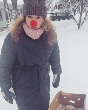 Eva Röse Instagram - Luckans Lakejer ger er ännu ett test av snabbast väg mot framtiden när samtiden suger som en nyfödd kalv.
NollkonTrolltider Lucka 4.
Genus från Nazaret i Box.
#knyckisånässla#julkalender#jul#religion#framtid#box#fastandfurious#påve#snö#speed#genus#future#samtid#julefrid#skärpning#såattsäga @vannarosenberg