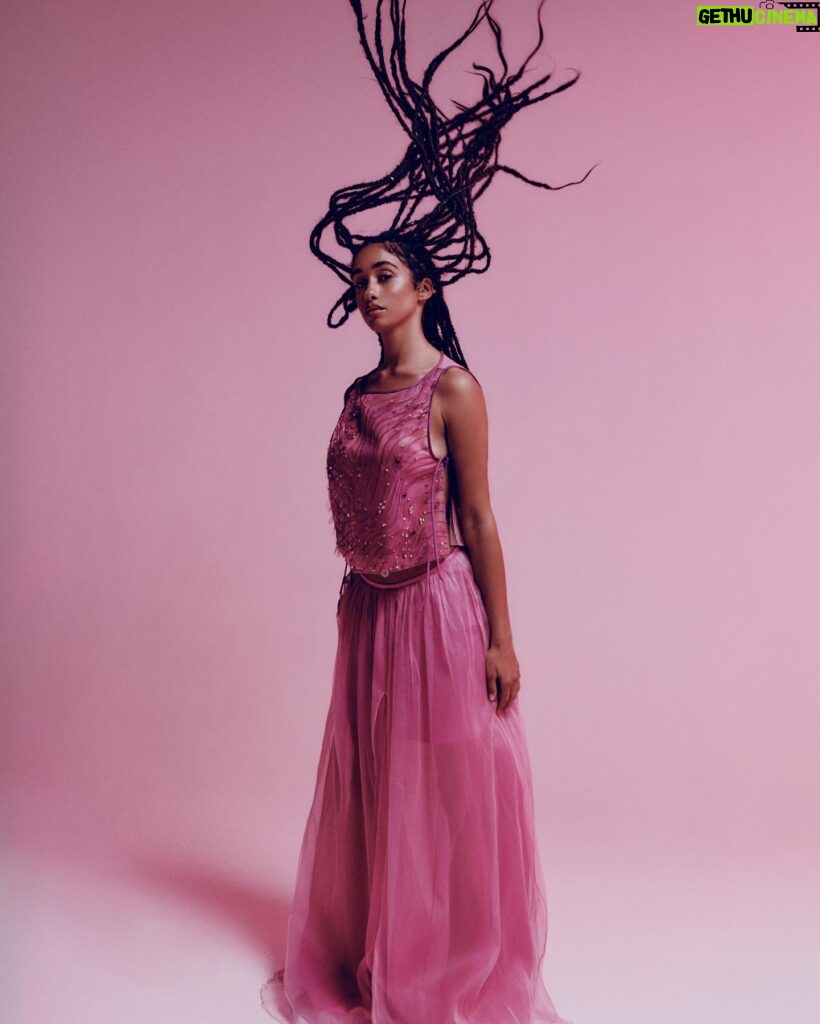 Eva Ruiz Instagram - Vestida de rosa x dentro y por fuera 🌸🌸🌸🌸🌸🌸🌸🌸🌸