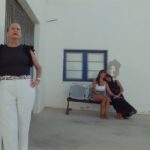 Eva Ruiz Instagram - 🖤🌋 Les hice una versión acústica de “Papá Dónde Estás” para lxs que les gusta escuchar baladitas con este frío ✨✨✨coming out soonnn