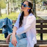 Evagelia Siriopoulou Instagram - Μια υπέροχη μέρα!!! #evagelia_siriopoulou #actress #fashionstyle #poplook @stefania_dros @levis @kokkorisoptics @2xmofficial @brandhouse.shoes