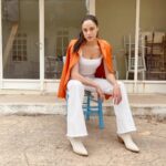 Evagelia Siriopoulou Instagram - Για λίγο δεν μας έπιασε η βροχή… #evageliasiriopoulou #actress #instafashion #photography
