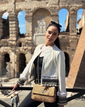 Evagelia Siriopoulou Instagram - ROMA 

#rome #colosseum #travelphotography #vocation #evageliasiriopoulou #actress