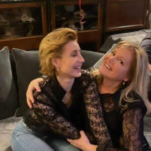 Evdokia Roumelioti Instagram - Γιατί όταν είμαστε μαζί γελάμε δυνατά....