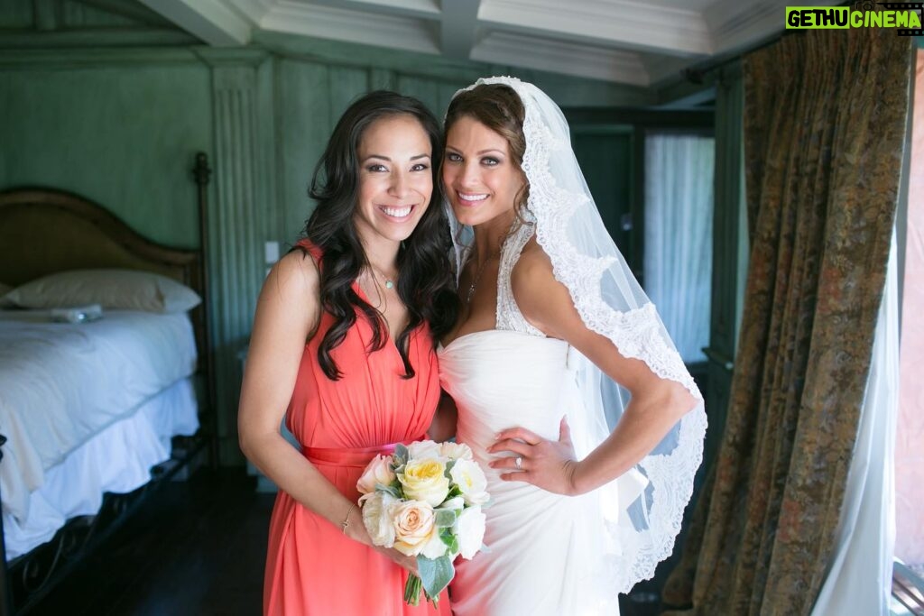 Eve Torres Instagram - Shes my sister by choice and I couldn’t imagine my life any other way. She’s my other half’s other half’s other half - which makes her…my other other half. ☺️ IYKYK. She makes everyone’s life around her brighter. I am a better friend and human because of her. (She also sewed this veil after an alteration fail the night before my wedding). IT’S HER BIRTHDAY. Happy Birthday @vicgracie !!!!! Can’t wait to celebrate you!! 🤍