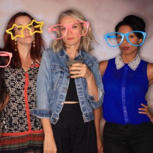 Ever Carradine Instagram - Happy Birthday, Annie. I think of you every time I  see an orange cat, a rainbow or an ice cold cider. #anniewersching #happybirthday #fuckcancer🎀