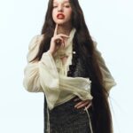 Ever Anderson Instagram - @thepopmag This was the wildest and coolest shoot EVER! @seanandseng you guys are the best💋💥💄🐞 And there are more pictures to come with my incredibly talented friend @vincentrockins who was kind enough to let us use some of his designs from his private collection💋❤️ A thousand thank you’s to Styling: @tamararothstein1 Makeup: @petros_petrohilos Hair: @marimarilondon Talent Management: @chrissbrenner Special thanks to: @juliaasarocasting @helgaburrill and #ashleyheath