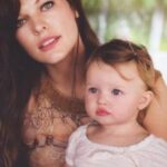 Ever Anderson Instagram - a woman who needs no introduction, my incredible, inspiring and gobsmackingly intelligent mother. her beauty and greatness is a light very few are lucky enough to get to bask in. Seriously though mom you are EVERYTHING, you work so hard and you are just the most splendifirous person ever. Honestly you are always there for me, listening to me whine and rage about school and boys, you’re always up for girls nights and ALWAYS are ready to hear the tea. More than that though you have always been my inspiration, seeing you is what made me want to become an actress as a kid, you gave me all my books that made me love reading, you are so incredibly smart and funny, i hope i can one day be HALF as funny as you are. You are an independent, strong, fun and I am so lucky to call you my mom. I LOVE YOU!!! Happy birthday mama @millajovovich 🧡