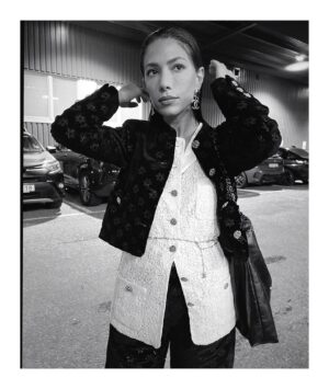 Evin Ahmad Instagram - coco @chanelofficial 🖤