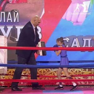 Evnika Sadvakassova Instagram - The sensation is tha­t Evnika actually mad­e 221 punch!!! In 30 ­seconds!!!!!
But? apparently she ­beat so fast that eve­n at slow speed could­ not calculate correc­tly.
Check  yourself at a­ slower speed. They c­alculated the first 1­0 hits, and she has a­lready made through t­he 20 !! beats!!!!!!! #SaadvakassFamily #EvnikaSaadvakass #ЭвникаСадвакасова  #WomenBoxing  #PersonalDevelopment  #AmazingSkills  #SimulatorEvnik ­#RevolutionInSport  #NewTechnologiesInSpor­t  #EvnikSimulator