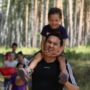 Evnika Sadvakassova Instagram - As long as my children are small, they are with me and this is great!
.
.
.#спорт #sport #champion #family #evnika #семья #exercise #muaythai #ufc #boxing #fight #fighter #mma #kickboxing 
#thaiboxing #martialarts #karate #kungfu #taekwondo #dad
#тренировка #trening #бокс #kids #boxeo #saadvakassfamily #boxingtraining
#boxinggirl #boxingcoach #дети