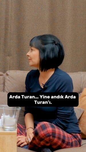 Evrim Akın Instagram - Herkese merhaba 🌞 Bu videoda konuğum Arda oldu! Kendisinin hikayesi Güney Kore’den Gaziosmanpaşa’ya uzanıyor. Video yayında link bio’da kaçırmayın👆🏻☺️