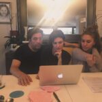 Evrim Alasya Instagram - Yıl 2016… İki Bekar çeviri toplantısı,okuma provası🍀 #tbt