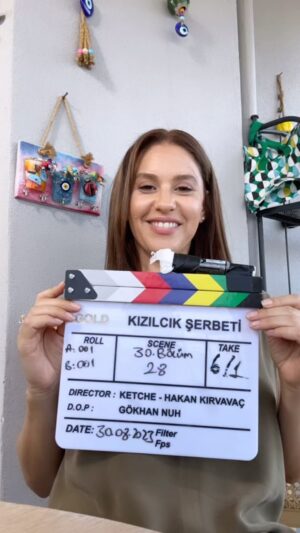Evrim Alasya Instagram - #kızılcıkşerbeti sezon açılışı 30. Bölüm #backstage #kıvılcım💃🏻