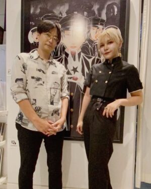 Fairouz Ai Instagram - ヴァニラ画廊で開催中の古屋兎丸先生の展示にお邪魔してきました！🙏🏻🖤🖤
本当に本当に「ライチ⭐︎光クラブ」が大好きでずっと青春なので、今回も先生にお会いできて、直接感想をお伝えできて嬉しすぎました😭
相変わらずの神対応でお話も楽しく、そして小学生のお子様の漫画がうますぎて……🙏🏻🙏🏻🙏🏻必見です！！

別室の描き下ろしコーナー、ずっっっっと見たかった構図がいっぱいで最高すぎて言葉を失いました
幸せを噛み締めてきました
ありがとうございます

コーデはライチ⭐︎光クラブへのリスペクトを込めて🖤

#古屋兎丸 
#古屋兎丸展 
#ライチ光クラブ 
#ファイルーズあい
#fairouzai