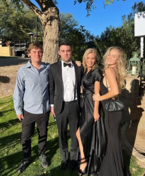 Faith Schroder Instagram - Family affair