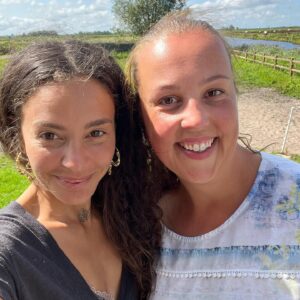 Fajah Lourens Instagram - Vandaag twee mooie coching sessies gehad. Ik doe de opleiding paarden coaching bij @keulseweg en in Oktober heb ik mijn diploma. Tot die tijd geef ik nog gratis coaching sessies. Ik zit al redelijk vol maar je kan altijd in de comments laten weten als je open staat voor een sessie ♥️