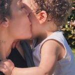 Fajah Lourens Instagram – LIEVE MAMA’s en oma’s geniet van moederdag. Zonder moeders is er niets helemaal niets. Ik ben zo trots dat ik het grootste gedeelte van mijn leven mama ben. Ik ben nog trotser dat ik oma ben. Vandaag ben ik trots op mezelf mijn lieve mama die op haar beurt ook alles heeft gedaan naar haar kunnen om de beste mama te zijn en het aller trotste op mijn dochter @iremlourens die de meest zorgzame is van ons alle drie ♥️
