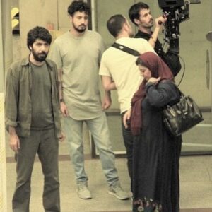 Falamak Joneydi Instagram - فیلم درجه یک حسابی می خواین ببینین شماره هفده سهیلا رو ببینین 
فیلم اجتماعی بی ادا و اطوار و پر از جزئیات دقیق می خواین ببینین شماره هفده سهیلا رو ببینین
بازی های درخشان می خواین ببینین شماره هفده سهیلا رو ببینین
کار کارگردان کاربلد و مسلط می خواین ببینین شماره هفده سهیلا رو ببینین
خلاصه که شماره هفده سهیلا رو ببینین (زهرا جانم بی نظیر بودی)
(متاسفانه اسم عکاس رو نمی دونم پس یه جورایی عکس دزدی است)
