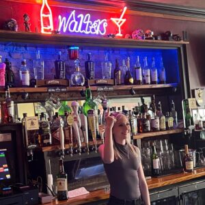 Fallon Sherrock Instagram - Had a great afternoon at Walters Bar in NYC doing some filming 😊